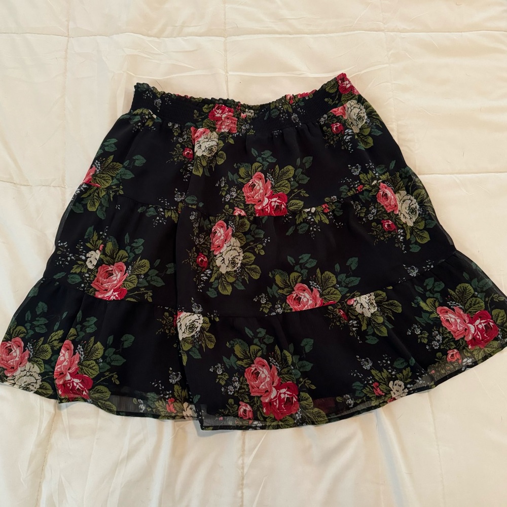 LOFT Black Floral Flowy Tiered Mini Skirt